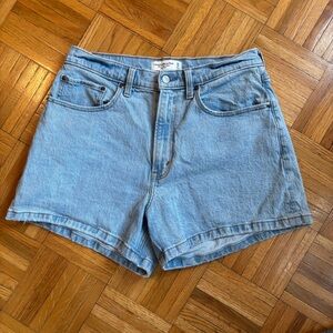 Abercrombie & Fitch High Rise 4” Mom Shorts, Curve Love